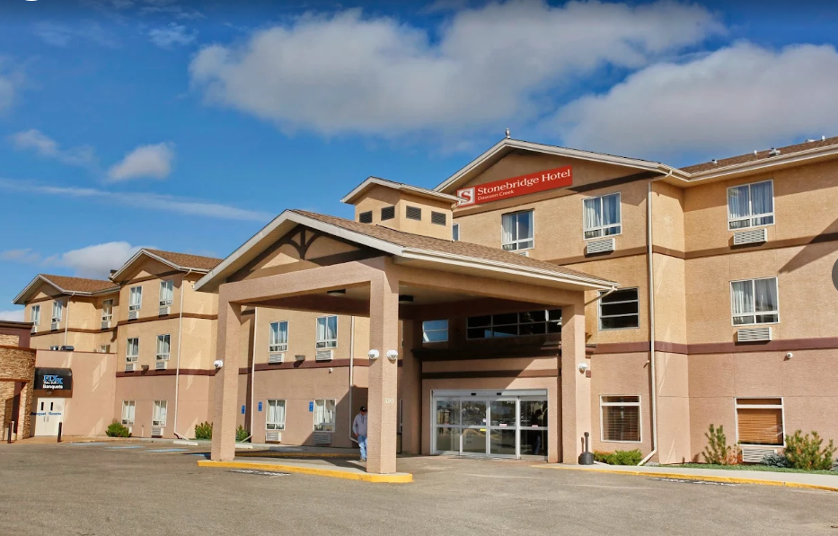 stonebridge hotel.png